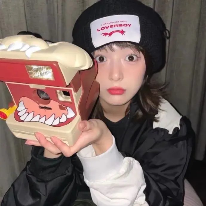 呢个校园选乜鬼